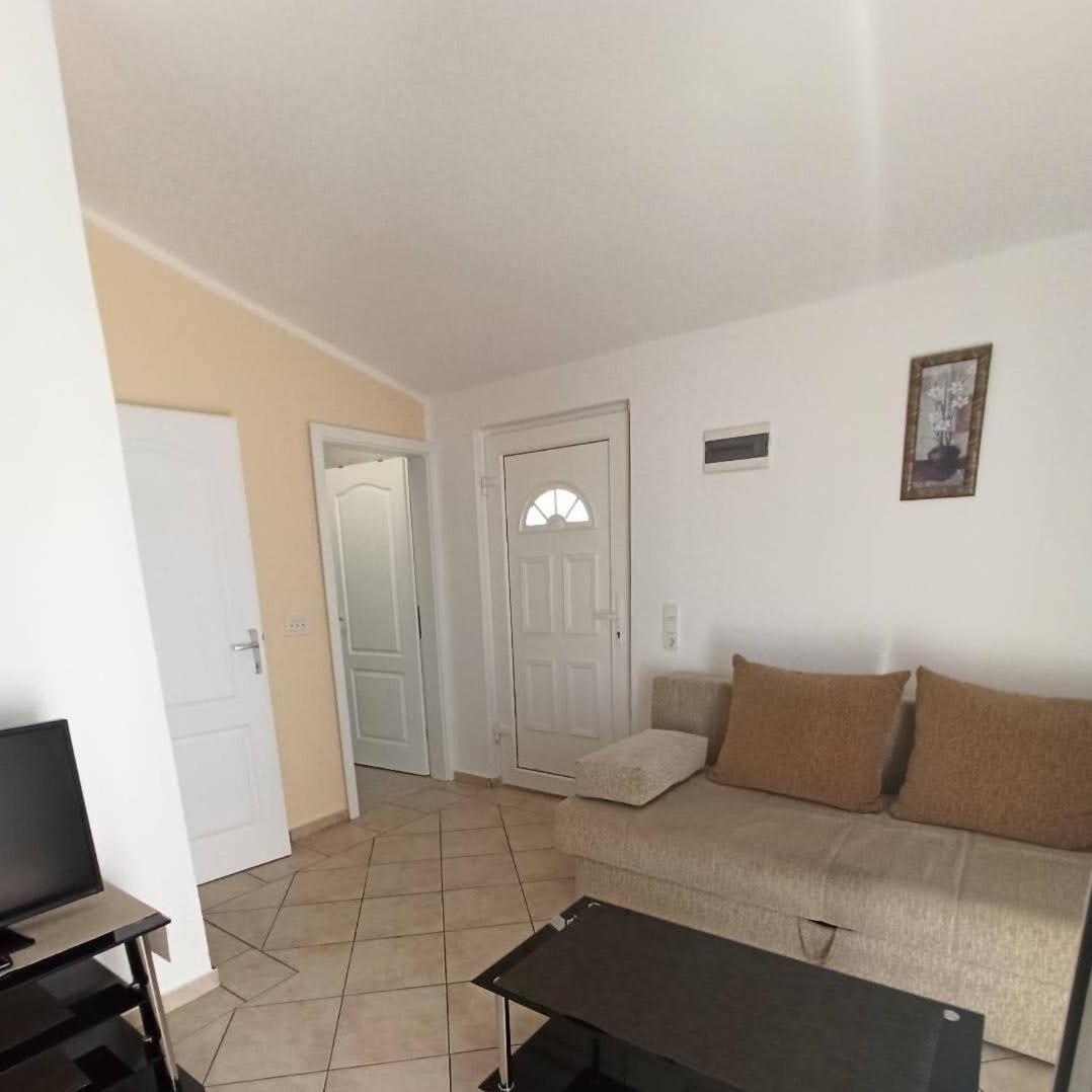 Apartmani Lun Vir Esterno foto