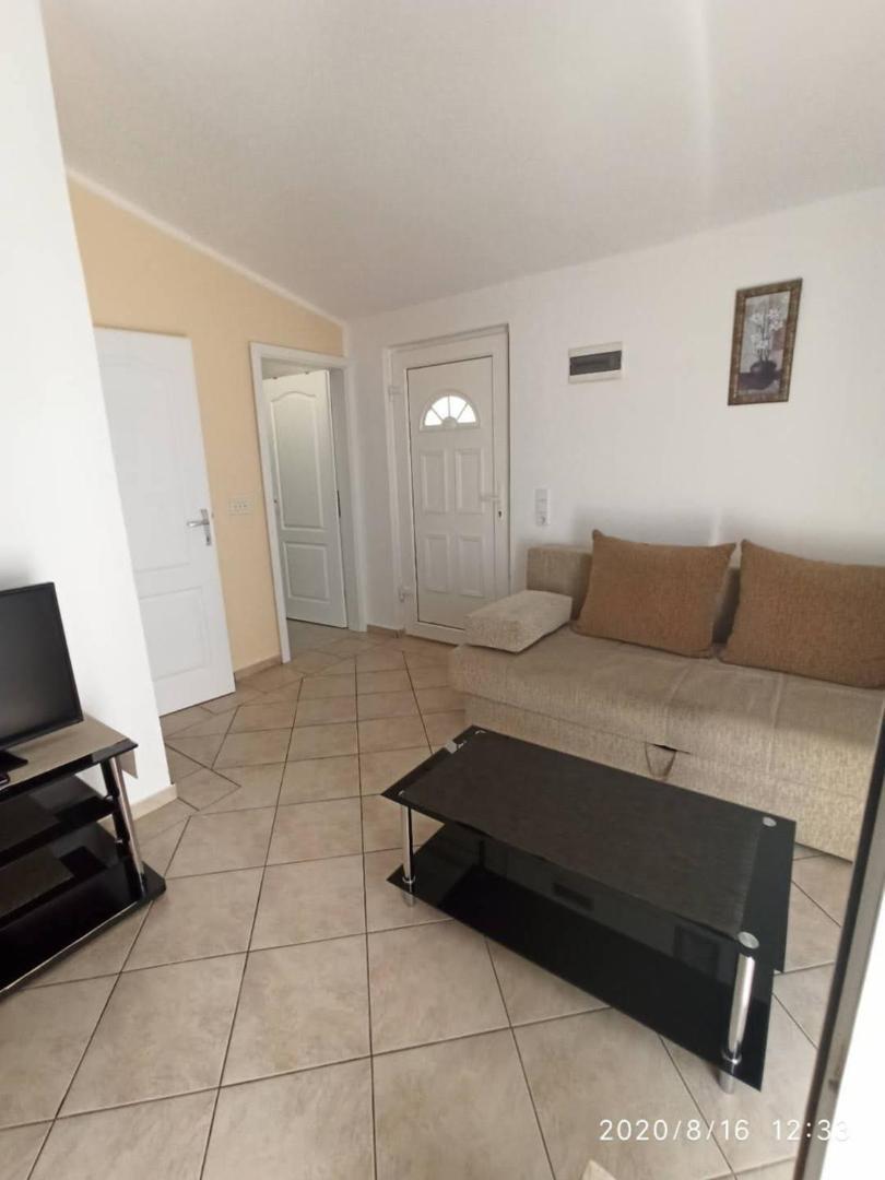 Apartmani Lun Vir Esterno foto
