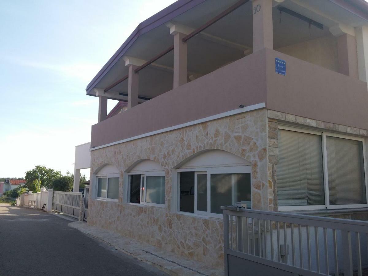 Apartmani Lun Vir Esterno foto
