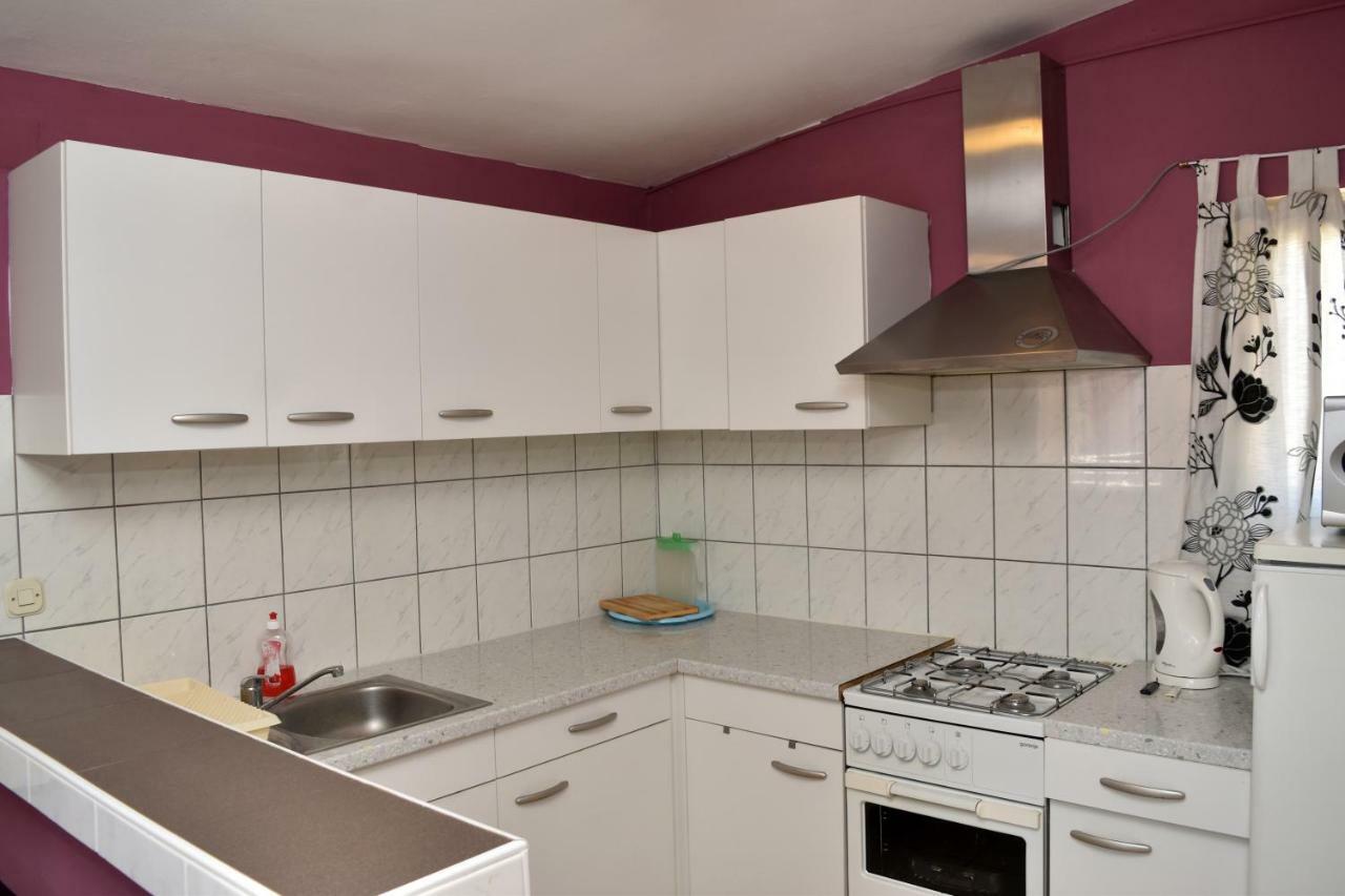Apartmani Lun Vir Esterno foto
