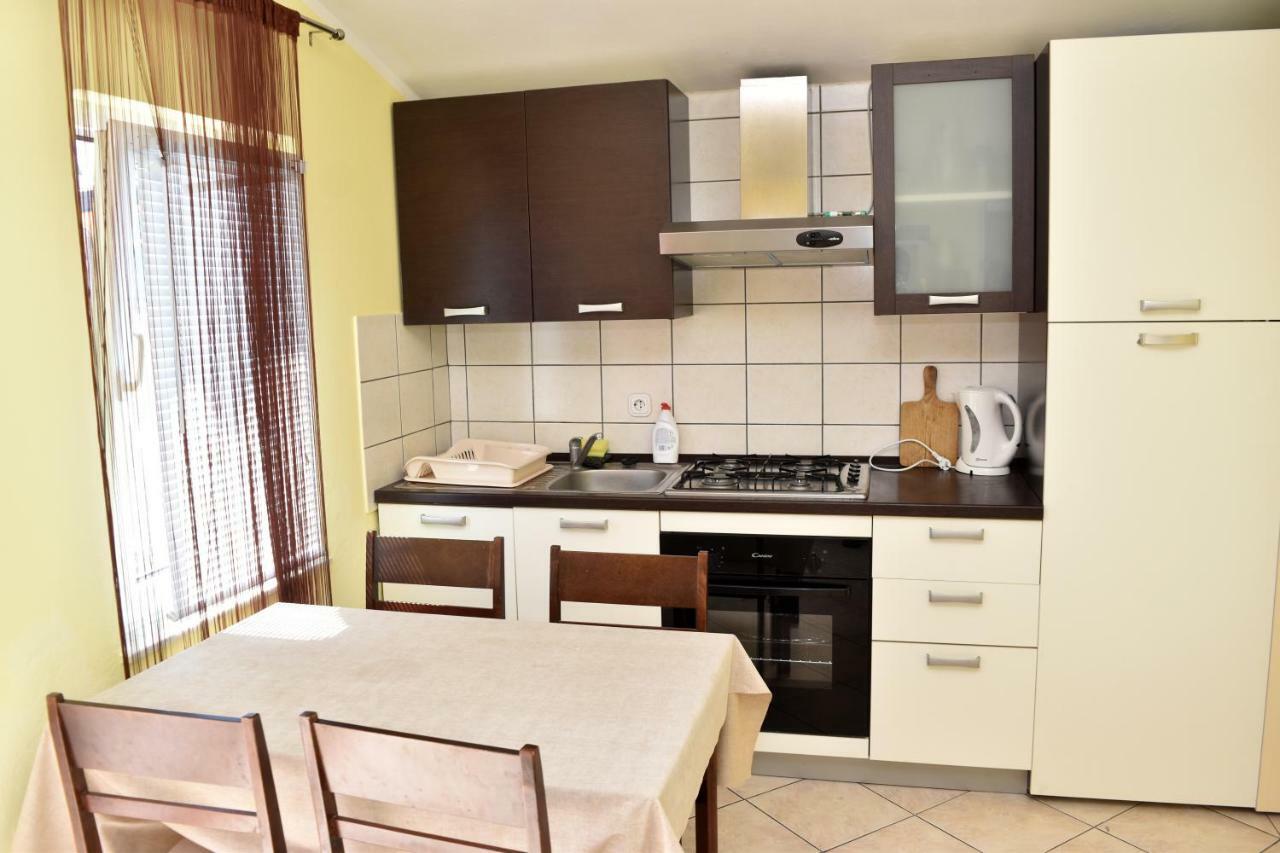 Apartmani Lun Vir Esterno foto