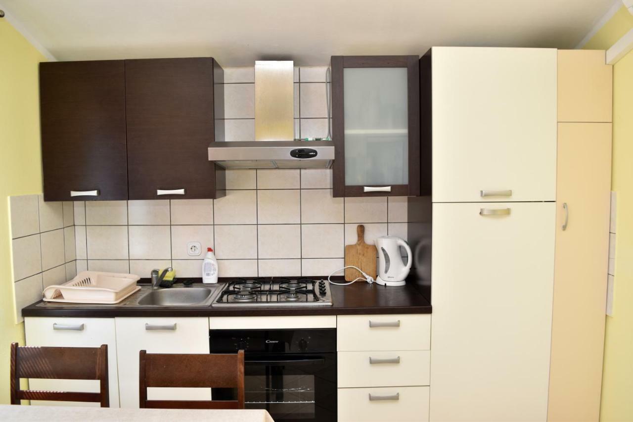 Apartmani Lun Vir Esterno foto